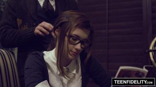 TEENFIDELITY – Schoolgirl Cutie Alaina Dawson Creampied on Teacher’s Desk